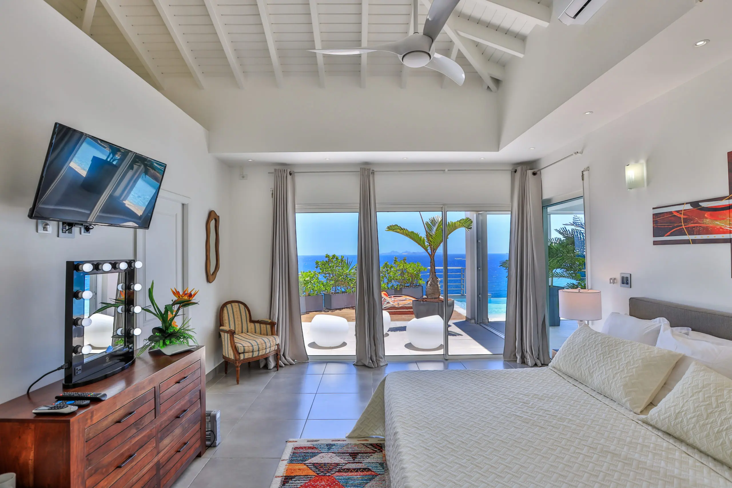 img-location